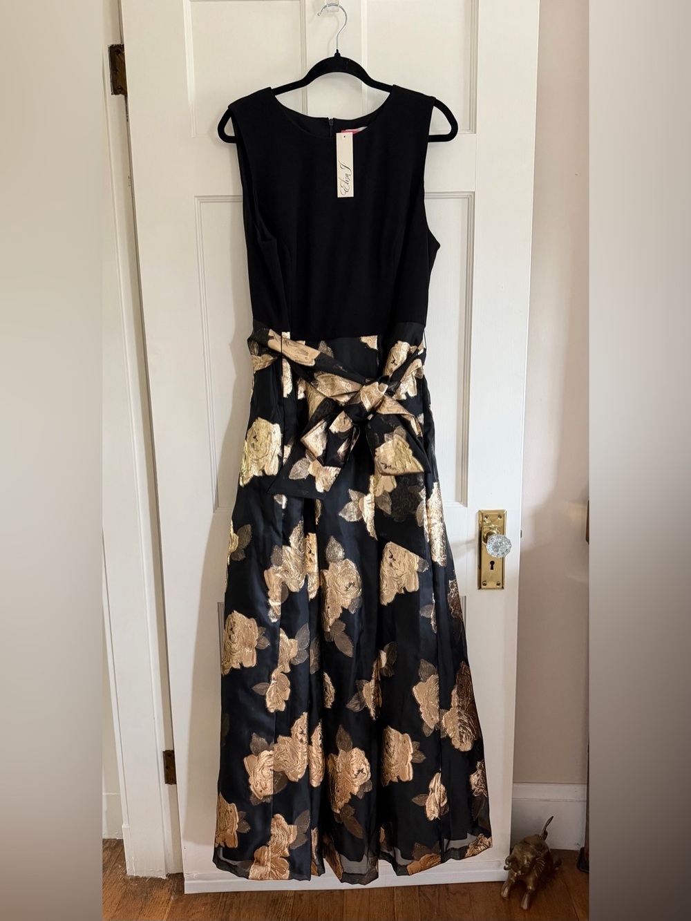 🥂 Eliza J black/gold formal sleeveless dress. Size 14W. NWT.